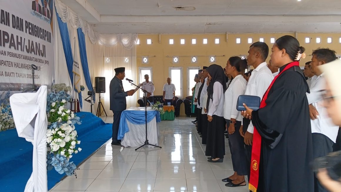 Bupati Ubaid Lantik Anggota BPD 54 Desa di Zona Wasile